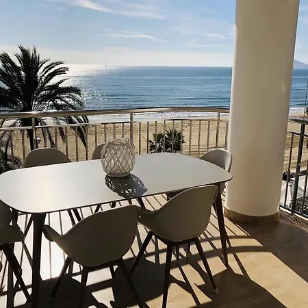 Front Line On The Апартаменты