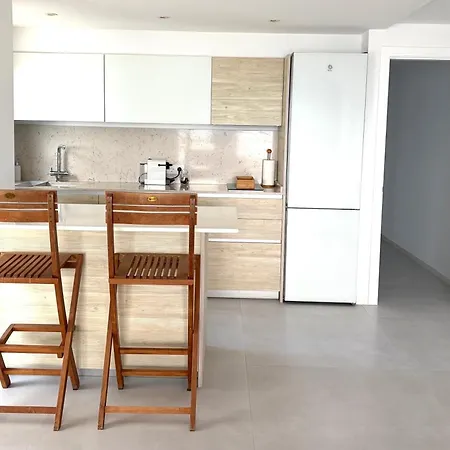 Apartment Front Line On The Calp